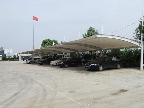 如何选择膜结构厂家？